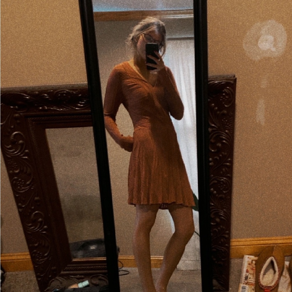 Pale rose v neck dress with texture